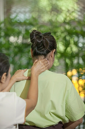 Back, Neck and Shoulder - Mukda Thai Spa